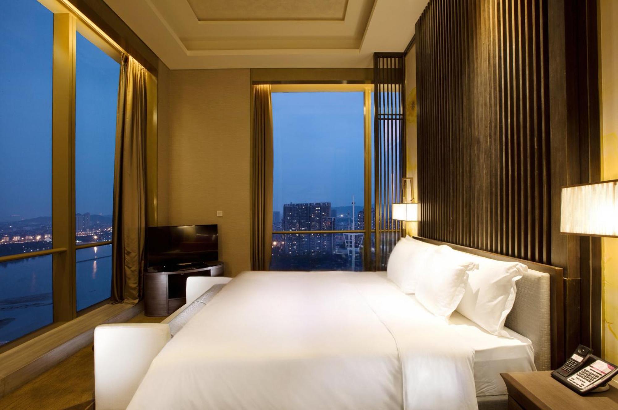 Crowne Plaza Fuzhou Riverside By Ihg Bagian luar foto